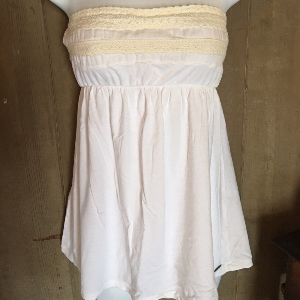 Element strapless baby doll style shirt. Size M